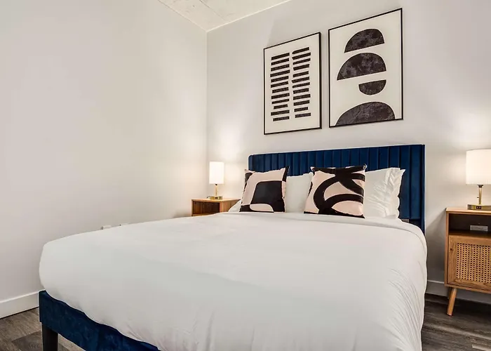 Apartment Boulevard Downtown Highrise 1br Sky Pool Parking Gym 13 Phoenix